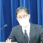 鈴木章雄氏